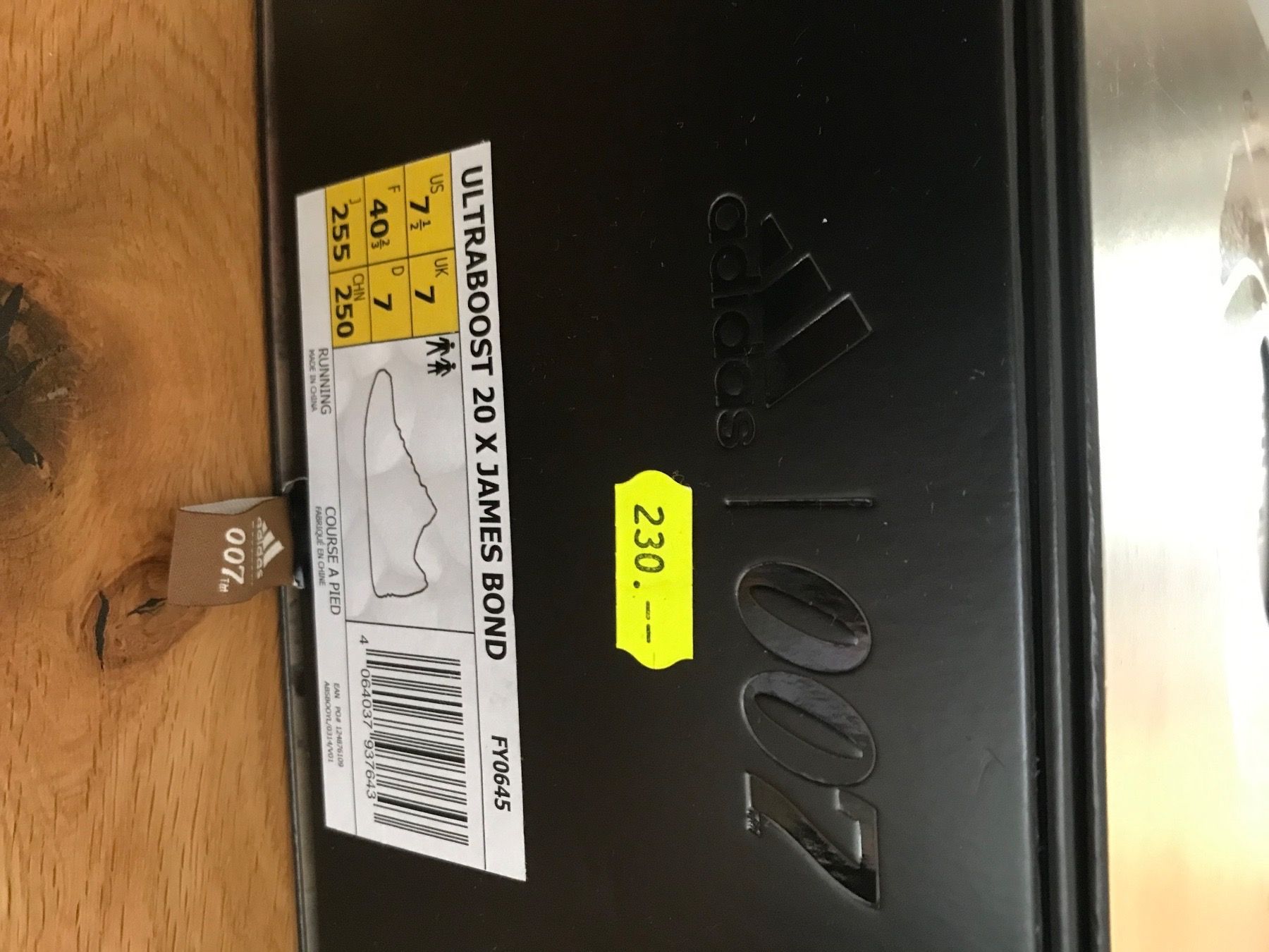 Adidas Herrenschuhe: Adidas Ultraboost JAMES BOND 007 – Neu und originalverpackt aus Weisslingen von Espenmoos79 5