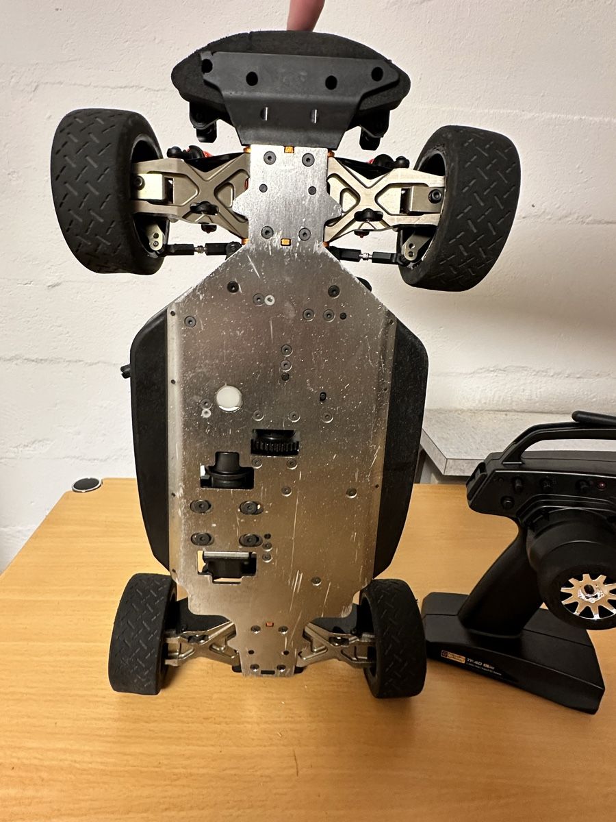 Automobili: Hpi WR8 3.0 Ford Fiesta – Usato da Muttenz venduto da sim_k77n 2