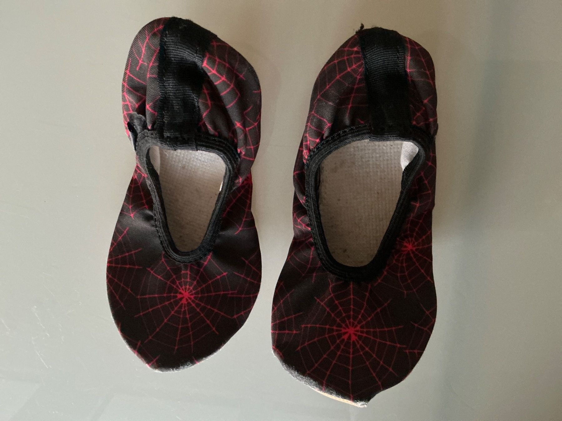 Schuhe für Jungen: Turntäppeli Gymnastikschuhe Gr. 29 – Gebraucht aus Männedorf von Molum 1