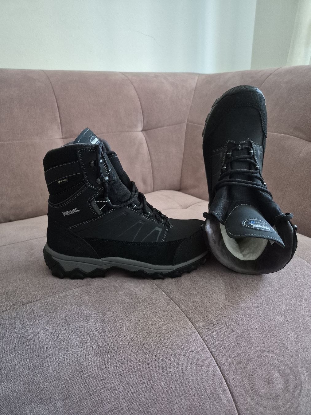 Meindl Scarpe da uomo: Meindl NEU , Gr.42 Wander / Winter Stiefel  – Nuovo (secondo la descrizione) da Madetswil venduto da AT87 1