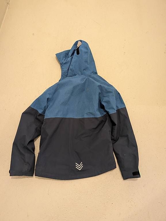 Jacken & Mäntel: Regenjacke von Rukka, Grösse 140 – Gebraucht aus Uster von bikesnow 1