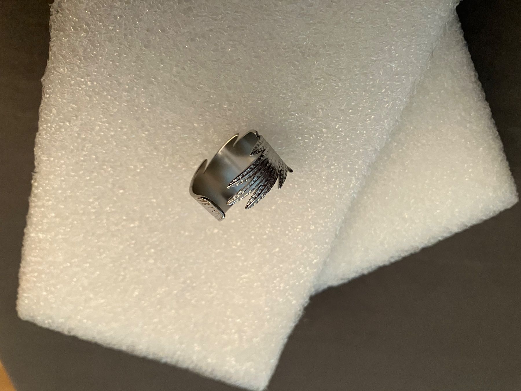 Ringe: Federförmiger modischer Edelstahl Ring, silberfarben, offen – Neu (gemäss Beschreibung) aus Affoltern am Albis von Dlotti 3