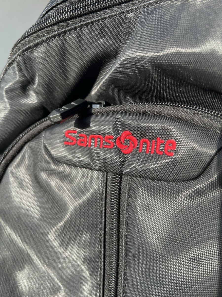Samsonite Rucksäcke: Rucksack Samsonite Modell MO II 20L schwarz Neu – Neu (gemäss Beschreibung) aus Bachenbülach von LarissaLaruss 1