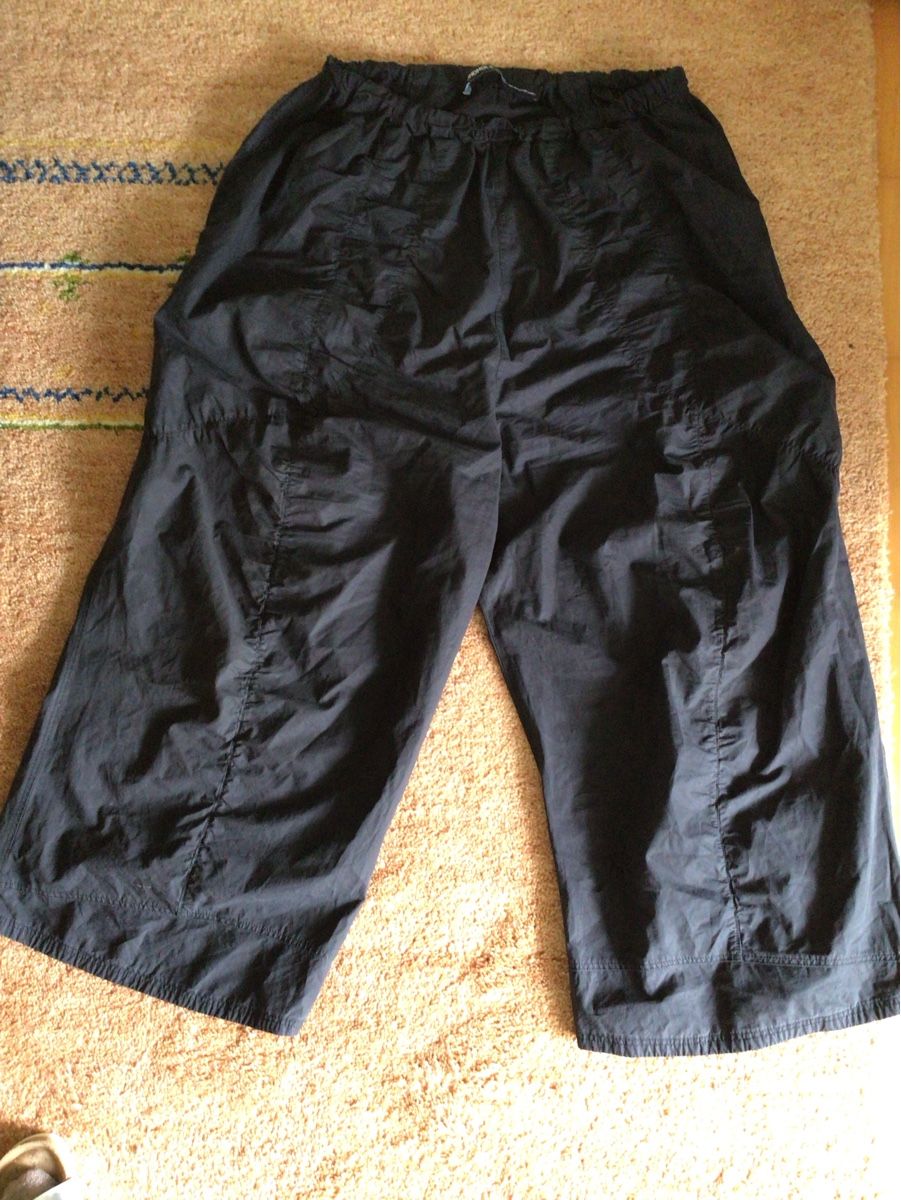 Rundholz Pantaloni: Rundholz Gr. L. bequem und luftig, – Usato da Riedikon venduto da Winter21. 1
