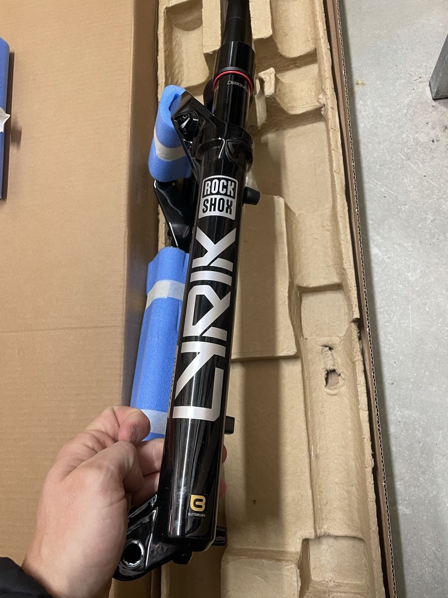 Rockshox Pezzi di ricambio: Lyrik ultimate neuve 160 – Nuovo e nell'imballaggio originale da Bulle venduto da Swimmer89 1