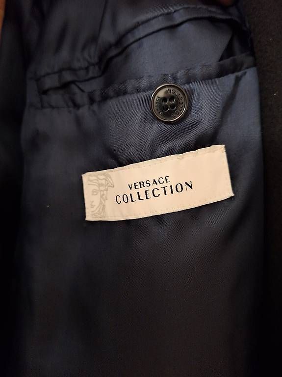 Versace Cappotti: Mantello  Versace collezione – Usato da Cugnasco venduto da Francomingione 1