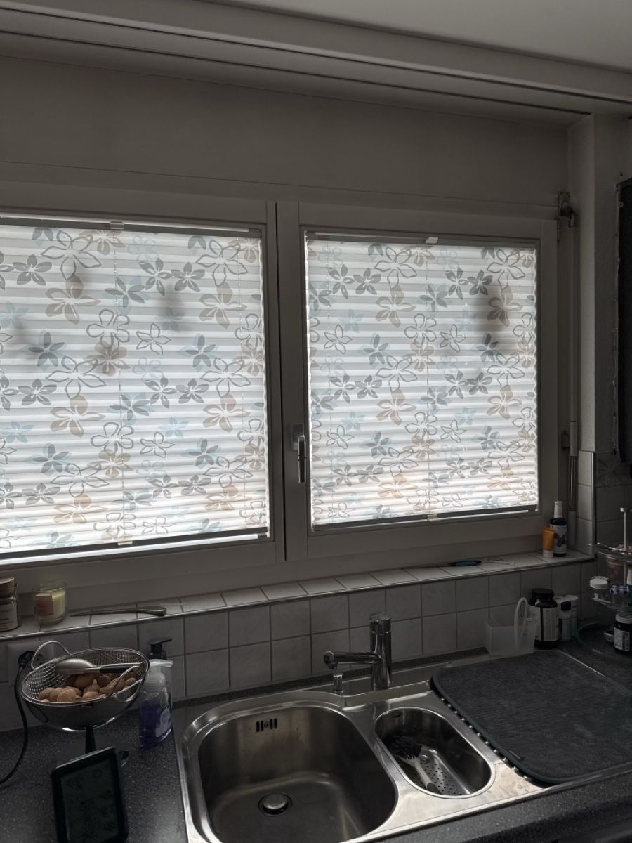 Tende da sole: 2x Lamellenstoren Plissee Kadeco – Usato da Kerns venduto da Kaefer2003 1