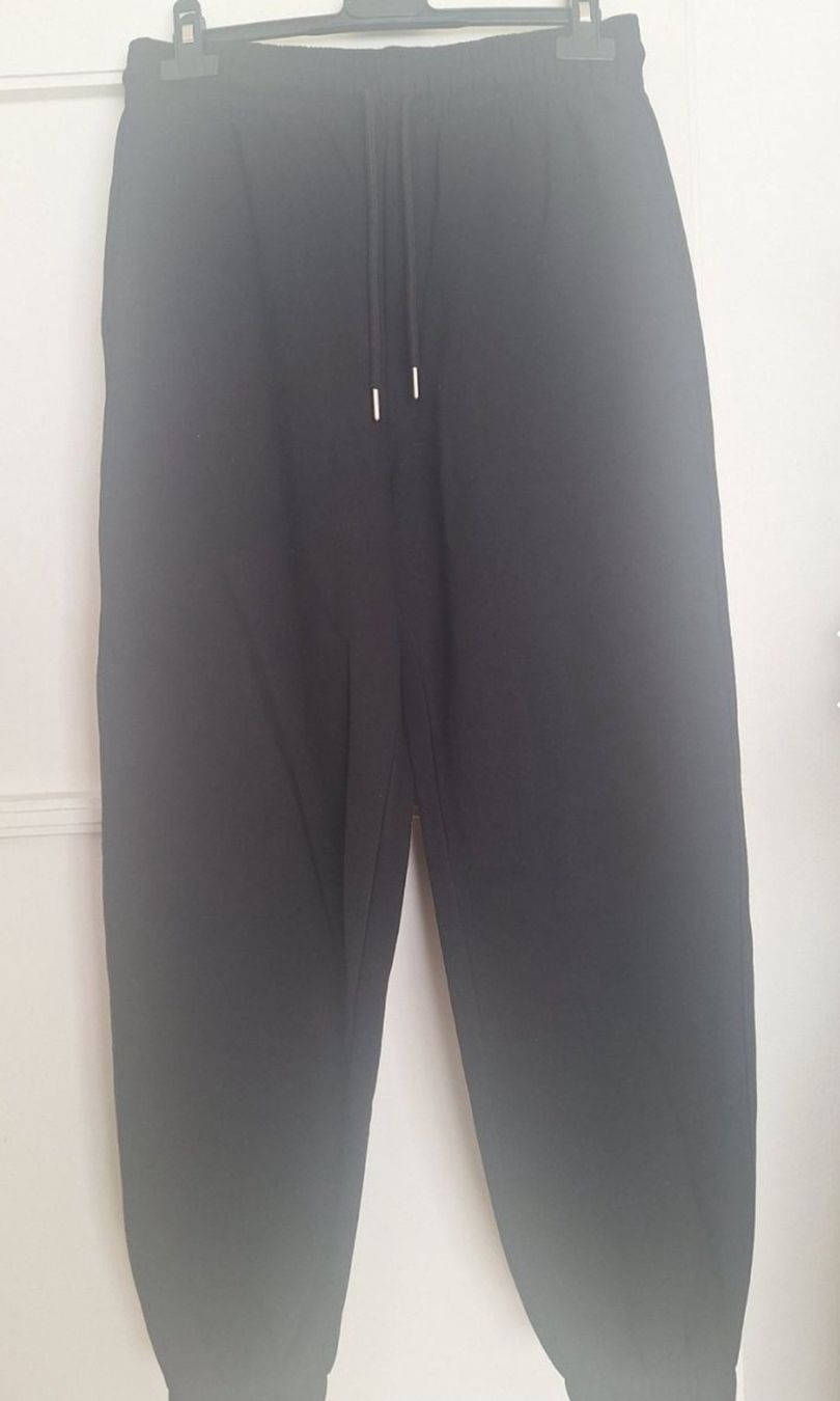 H&M Pantaloni: Pantalon jogging H&M taille S – Nuovo (secondo la descrizione) da Lausanne venduto da anta-123