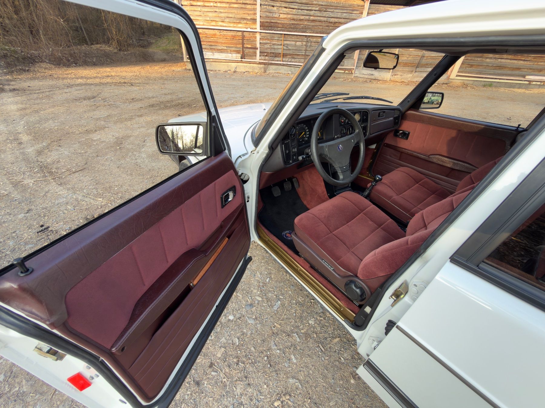 Saab Autos: 1986 SAAB 900 Turbo-s 2.0L 16v – Neu (gemäss Beschreibung) aus Fenil-sur-Corsier von HEMIsphere_Garage 8