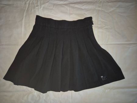 👗Mini-jupe plissée noire Bershka, taille S - Parfait état!
