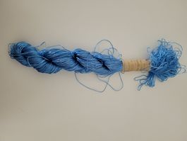 Stickgarn Viskose hellblau 40g