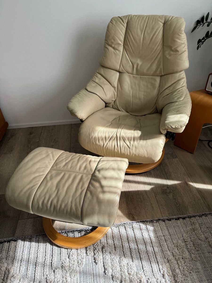 Stressless Sessel: Sitzgruppe, Sessel Stressless beige – Gebraucht aus Sarnen von Cat35 3