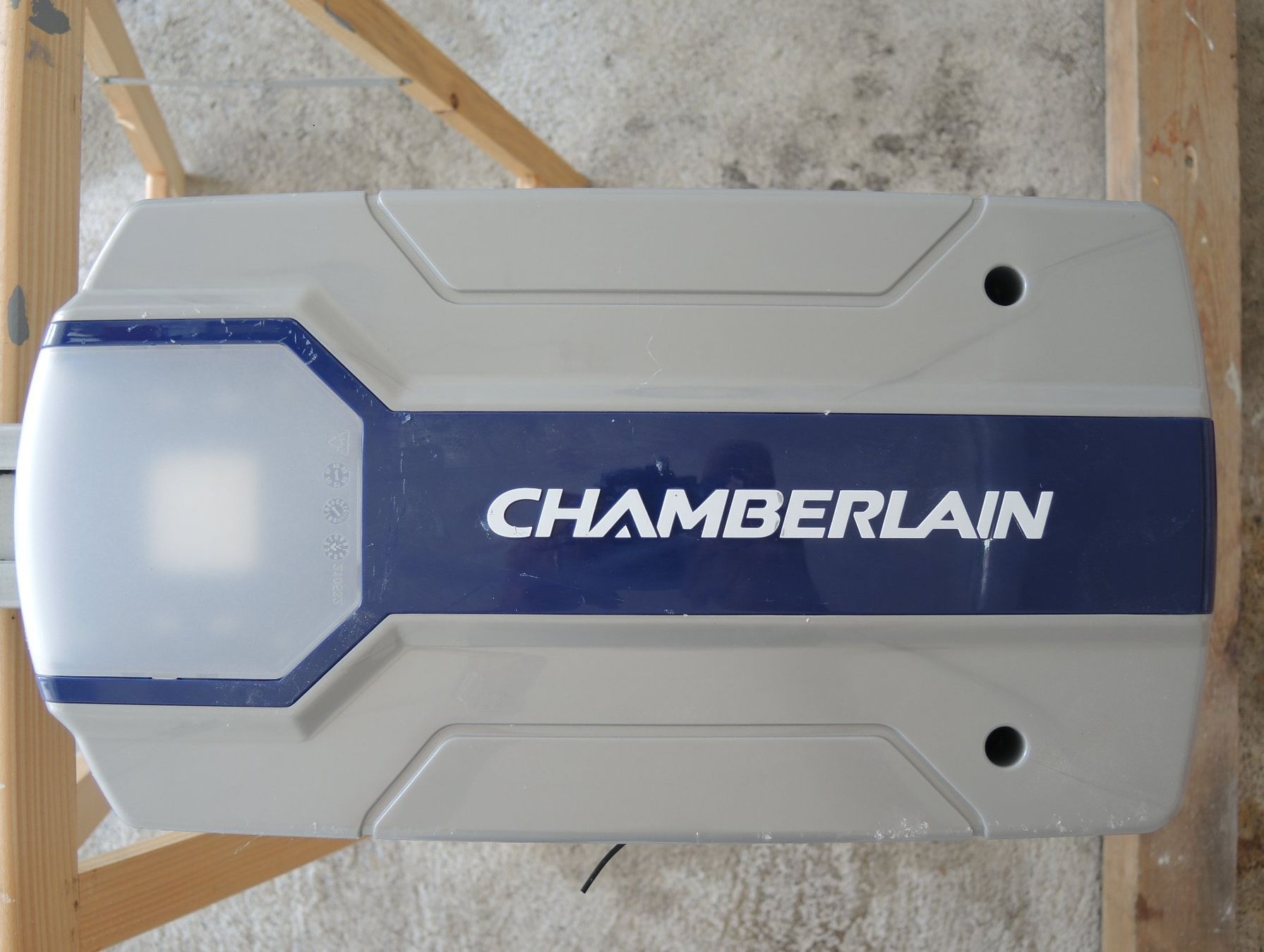 Autre matériel électrique: Chamberlain-Garagentorantrieb – D'occasion à Männedorf par mogway04