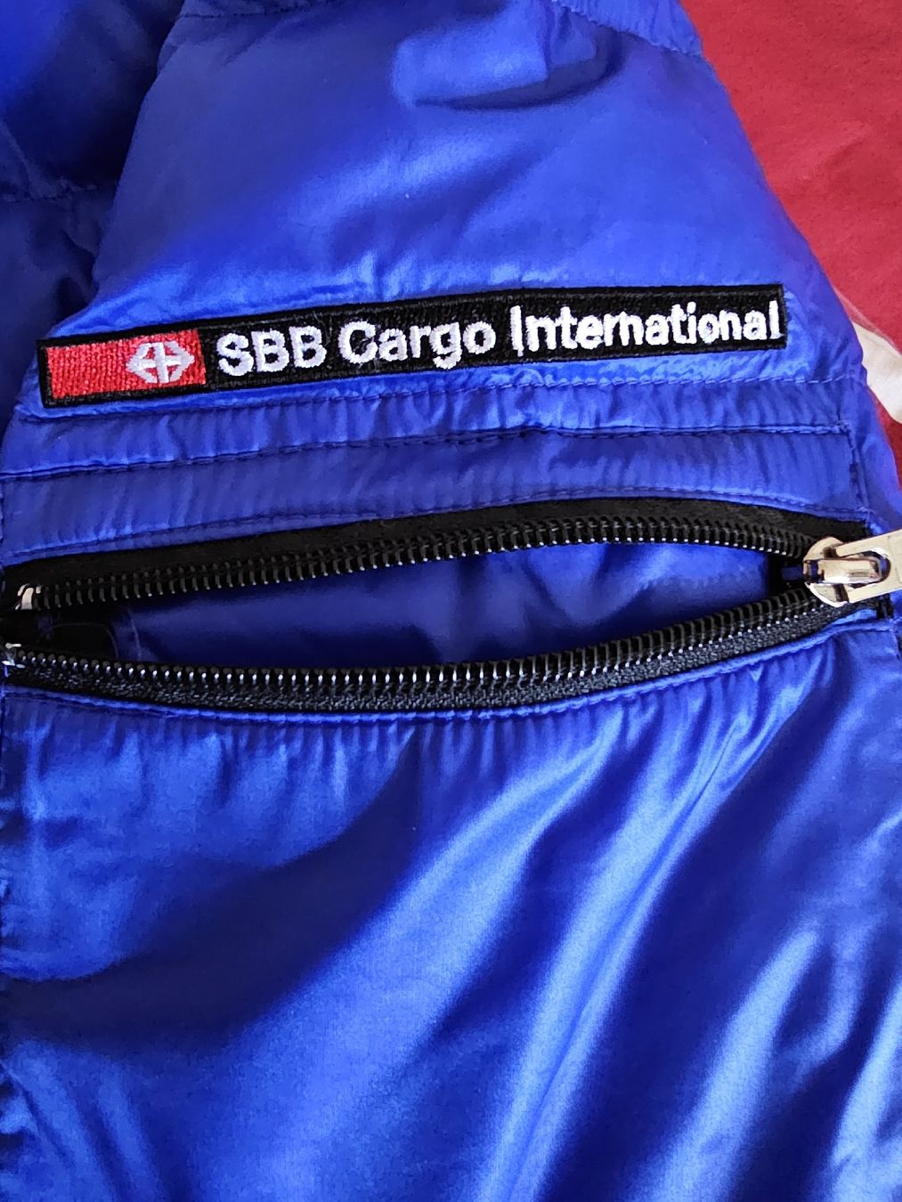 Vestes: Steppjacke SBB Cargo International Herren Grösse M  – D'occasion à Rothrist par Gipsyone