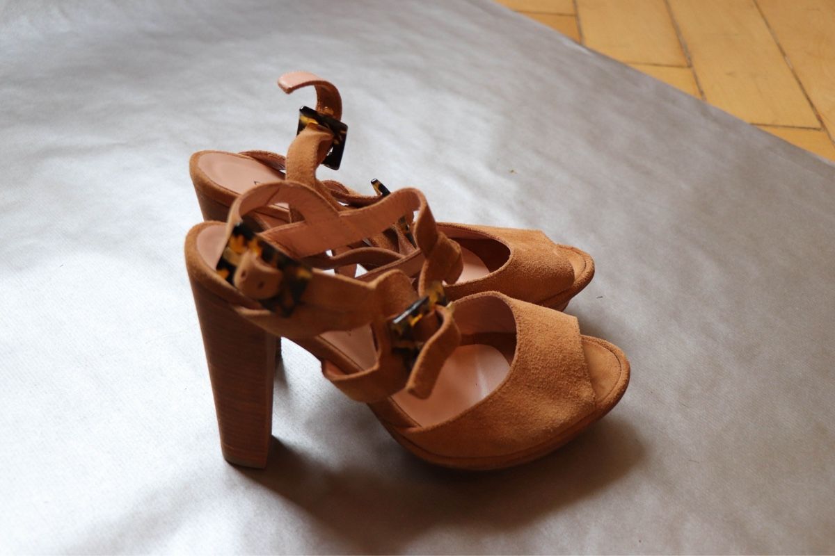 Scarpe da donna: Hughes’s – Usato da Pully venduto da vik_2mrb 1
