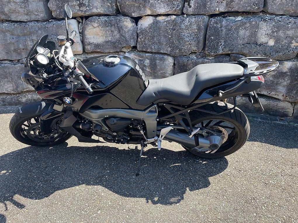 BMW Touring: BMW K 1300 r – Usato da Biberist venduto da sebastian11m 2