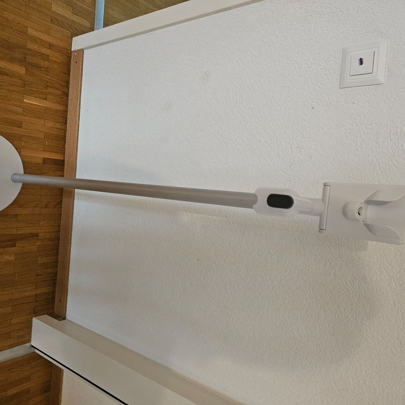Dyson Altro in Decorazioni & Accessori: Support pour Dyson v12 – Usato da Plan les Ouates venduto da Ana_s21 2