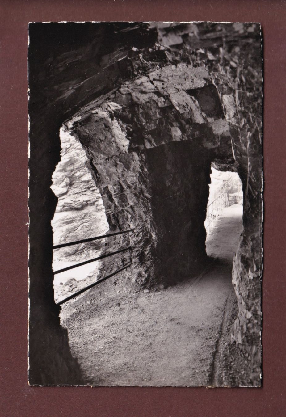 Cartoline postali: GRINDELWALD - Gletscherschlucht - 1955 – Usato da Pully venduto da nicecards