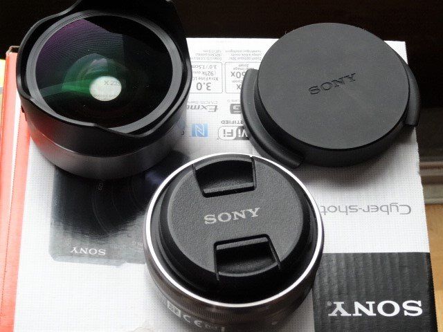 Sony Objectifs: Sony Sel16f28 + Ultra-Weitwinkel E-Mount – D'occasion à Buttisholz par buttiholli 3