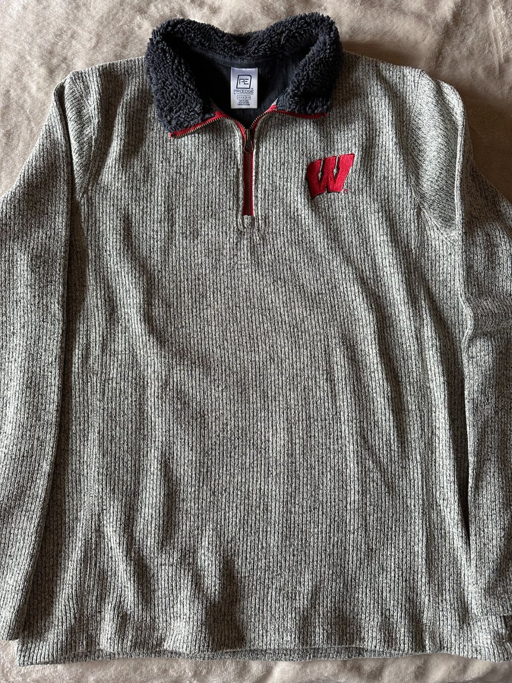 Maglioni & Felpe: Toller Sportlicher und Warmer Herren Pullover Gr. M – Usato da Tägertschi venduto da TheChange 1