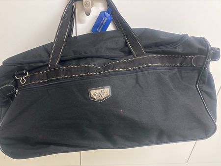 Reisetasche Schwarz Gatsby mit Rollen - Perfekt für den Somm