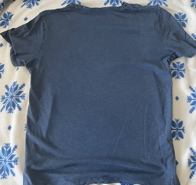 T-shirt: Jack and Jones T-shirt – Usato da Luzern venduto da Andrej35 1