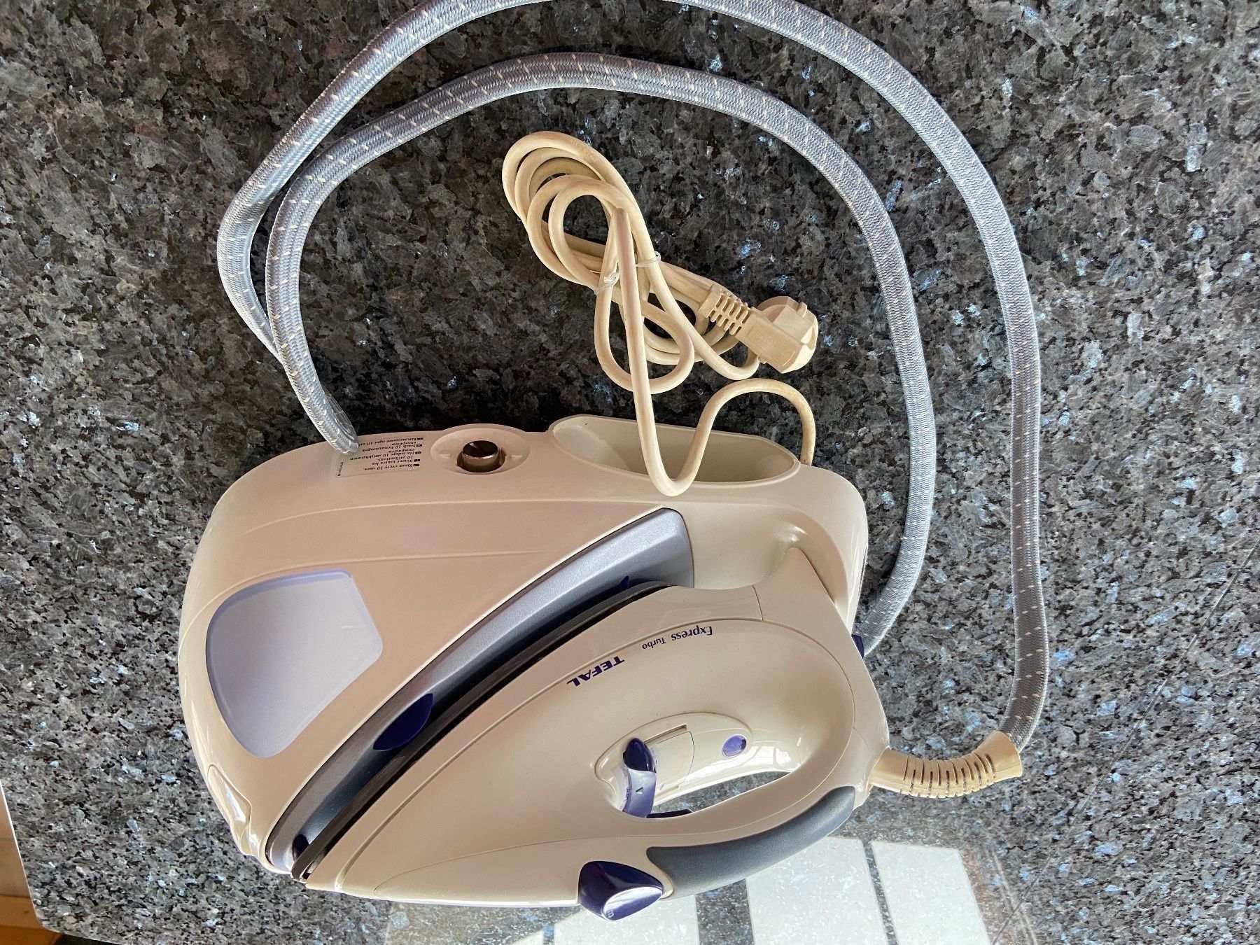 Tefal Ferri da stiro: Tefal Express Turbo Bügelstation – Difettoso da Beatenberg venduto da buy2you 9