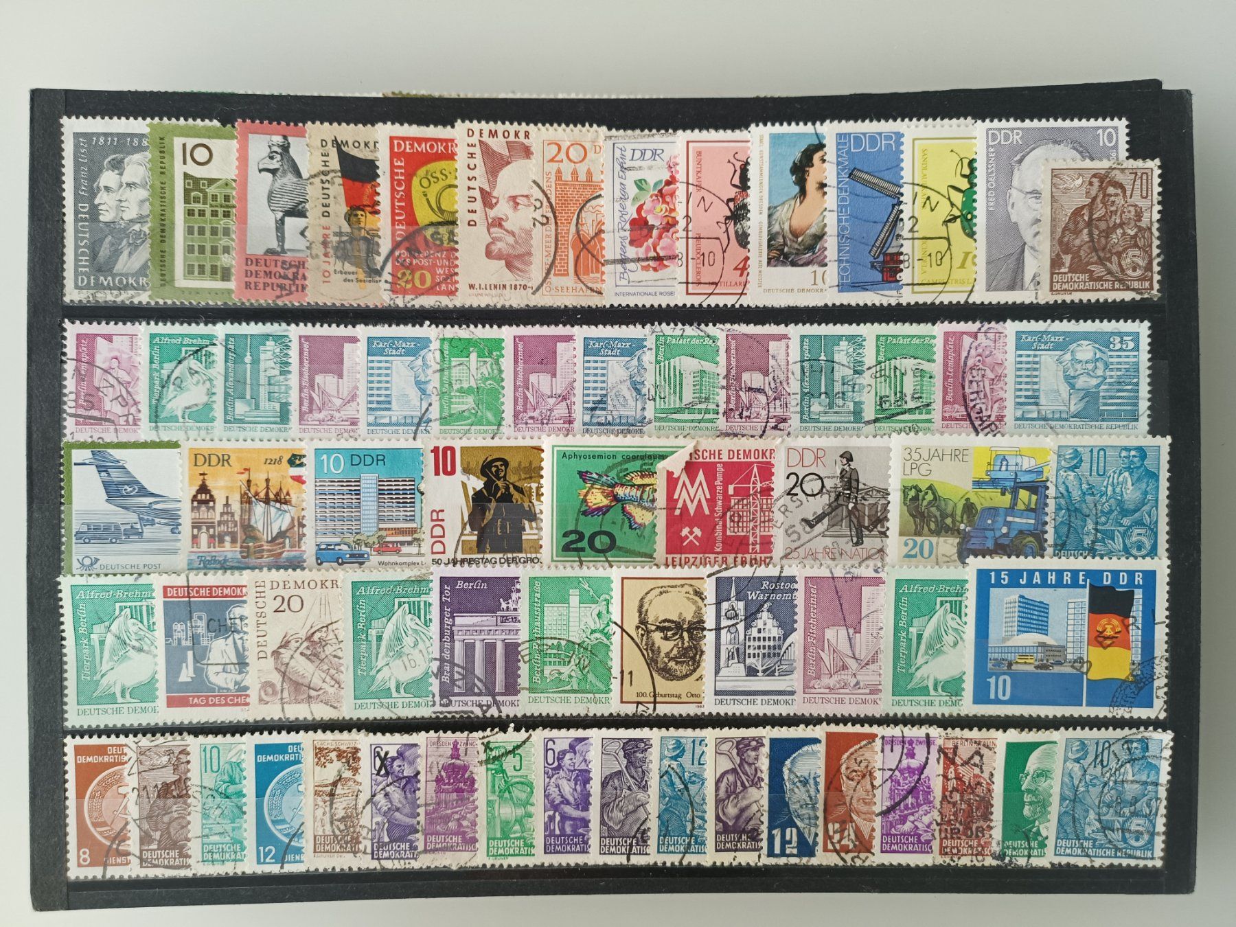 Tutti i francobolli: DDR Lot gestempelt – Usato da Dübendorf venduto da goeggi79