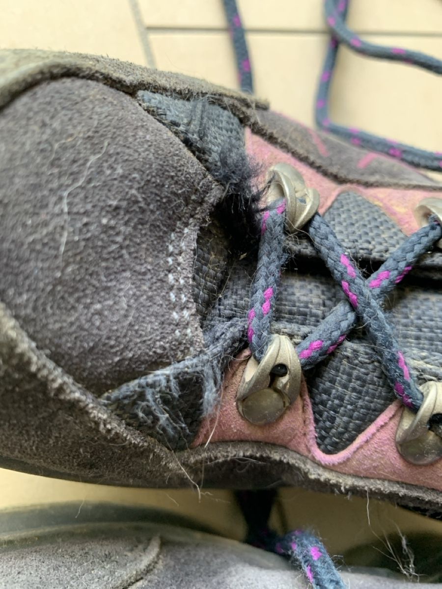 Scarpe per ragazze: Lowa Wanderschuhe Grösse 33 – Usato da Eschenbach SG venduto da claudrup77 2