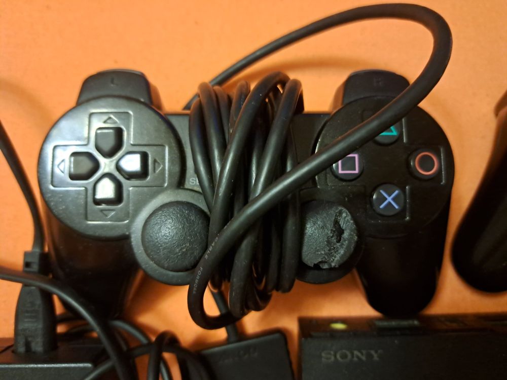 Playstation 2-Sony Ps2 Slim + 2x Controller + Alle Kabel + 9 PS 2 Spiele