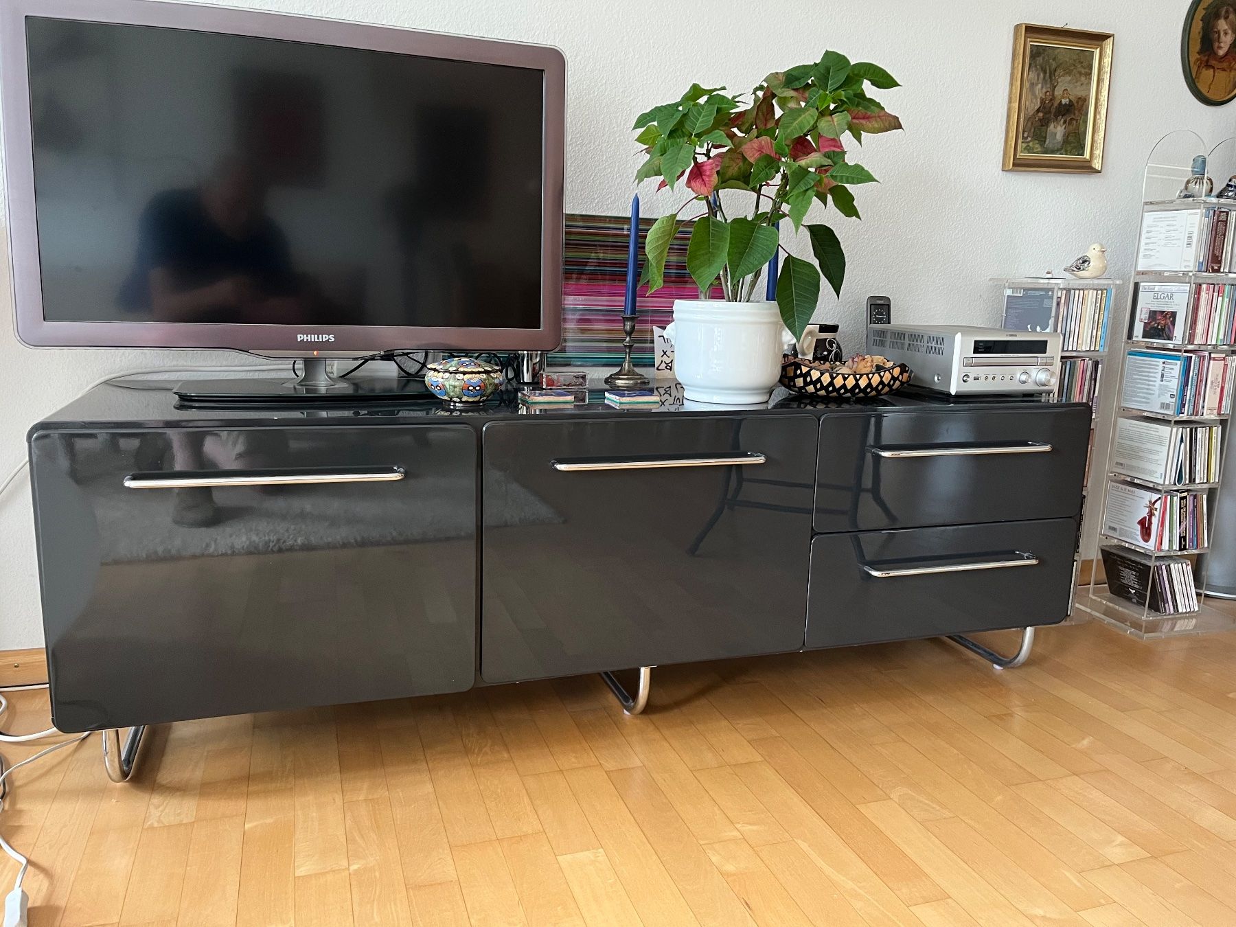 Mobili TV: Schwarzes Sideboard – Usato da Zürich venduto da embruko 2