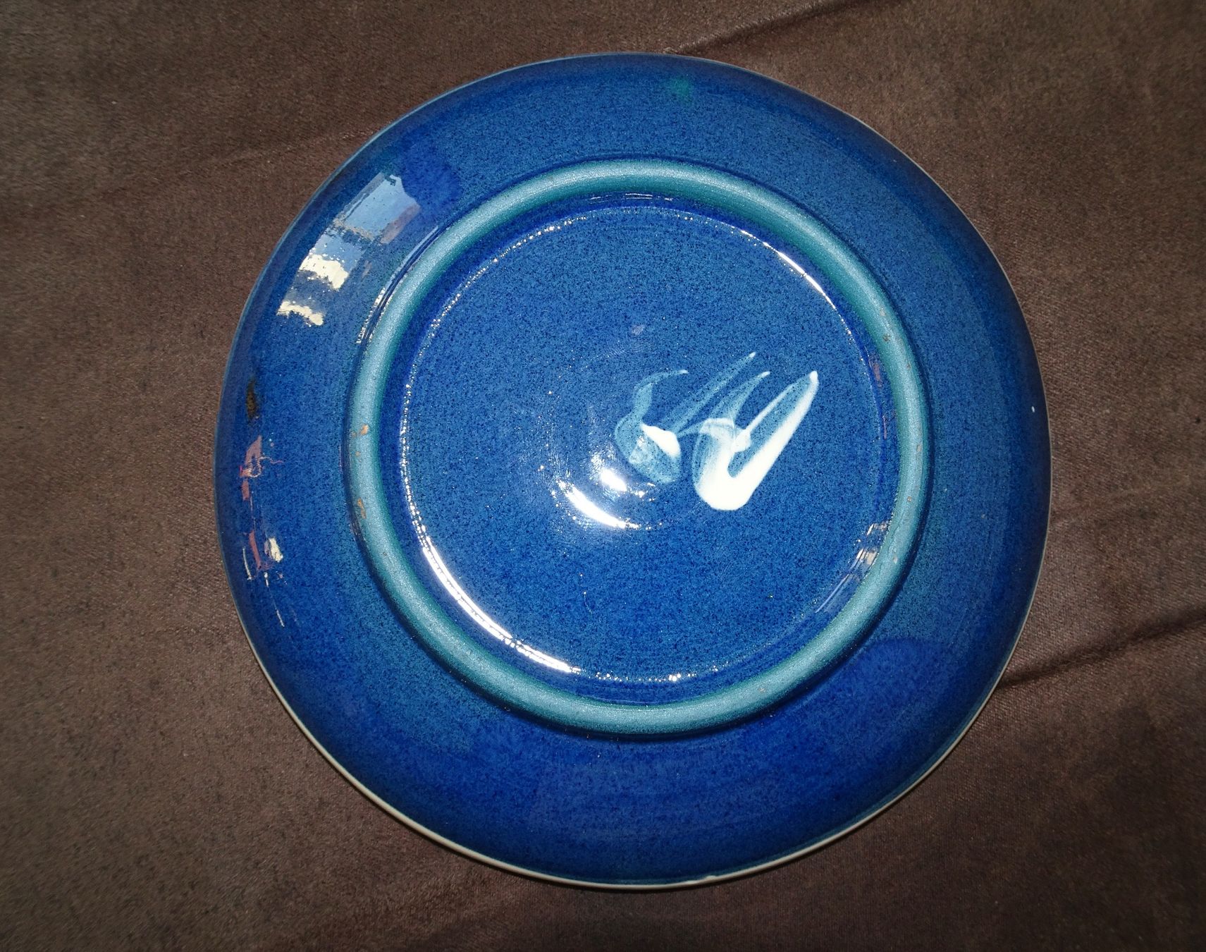 Piatti: Soucoupe bleue vintage, points blancs, céramique. – Usato da Châtelaine venduto da Gio54321 2