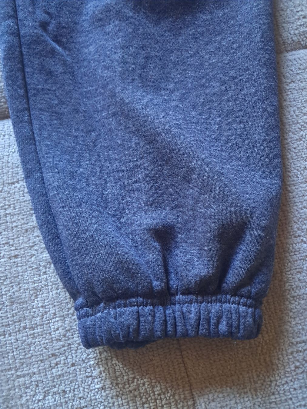 Hosen: Chicoree Jogginghose, Gr. S, Dunkelblau – Gebraucht aus Rüedisbach von Wuethis-Fb1212 1