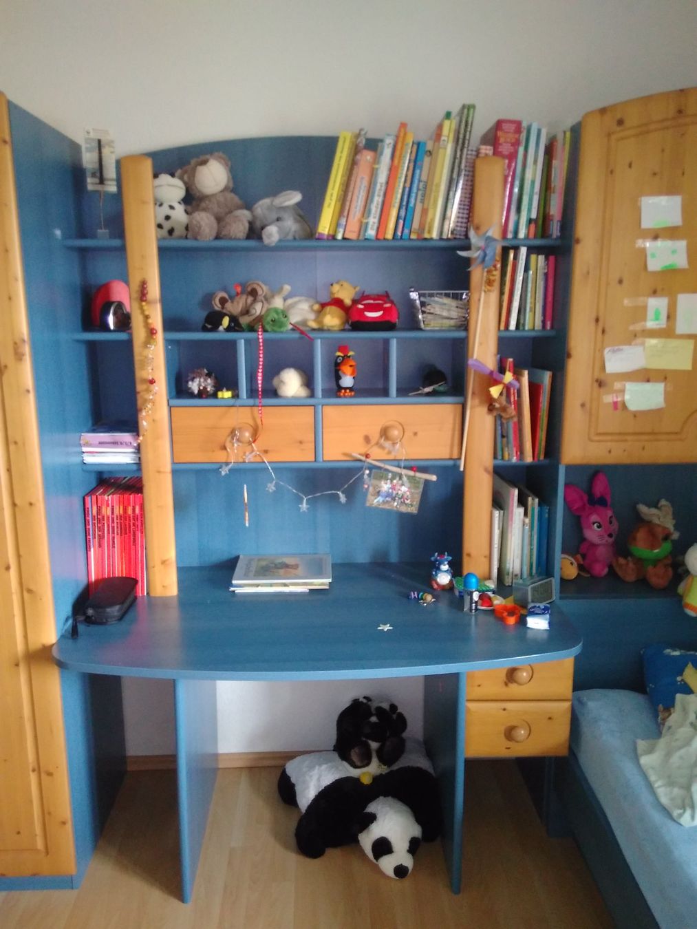 Armadi: Wunderschönes Kinderzimmer mit Echtholz – Usato da Flurlingen venduto da pow_x8g6 4