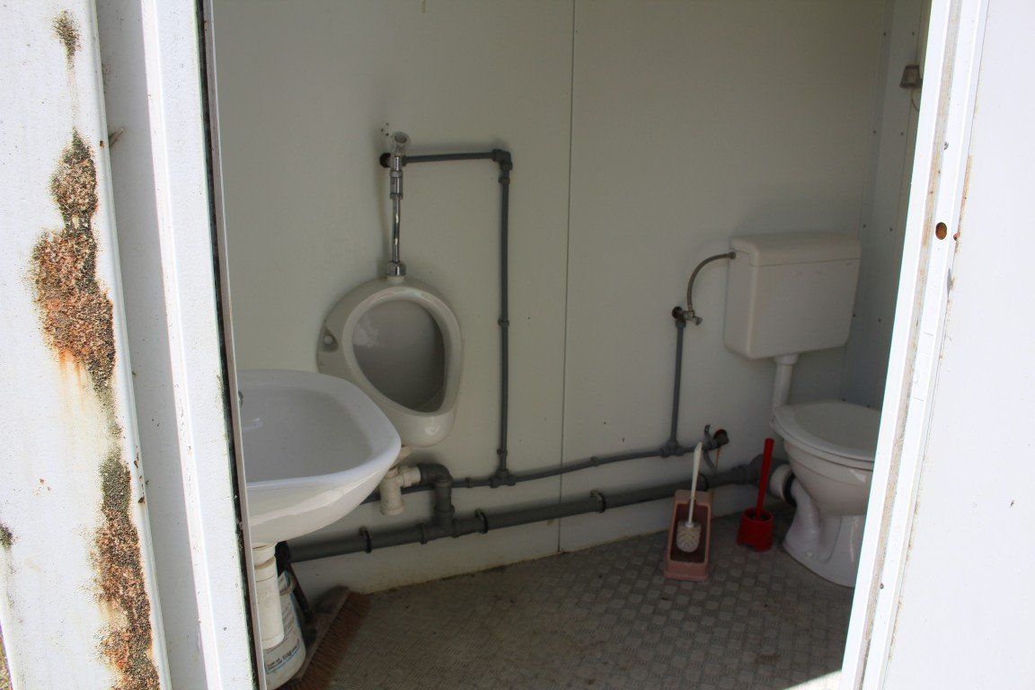 Contenitori edile: WC Container (Lot 514) 6017 Ruswil – Usato da Bäriswil venduto da WWYN-AUKTIONEN 5