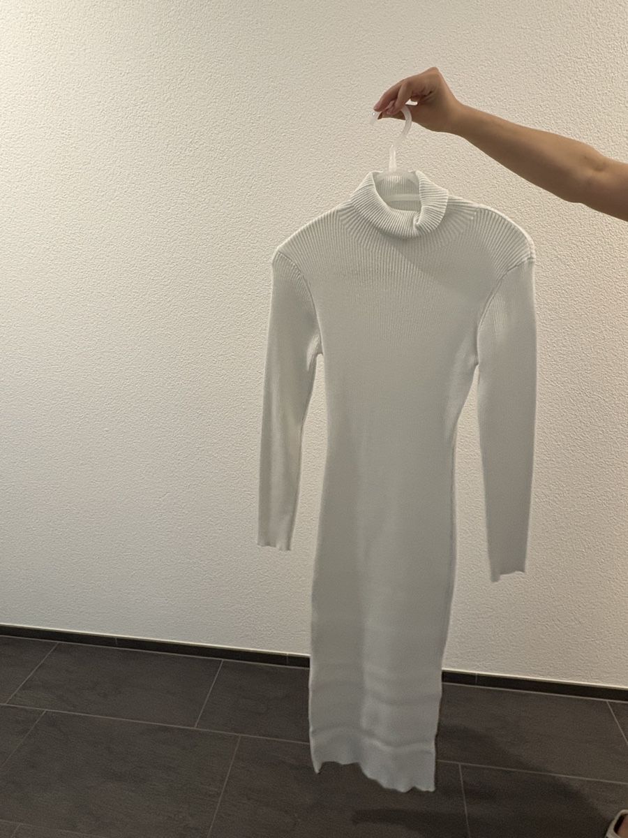Vestiti: Rollkragen Strickkleid – Usato da Märstetten venduto da JonuzM 5