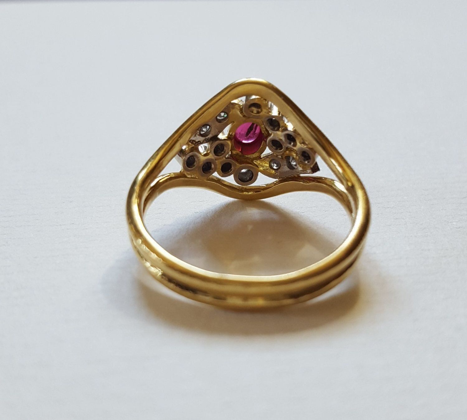 Anelli: 750 Massiv Gold Ring Mit Diamanten/Rubin – Usato da Wald ZH venduto da Aniade 1