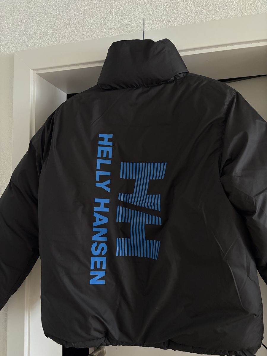 Helly Hansen Jacken: Helly Hansen YU Jacket Reversible – Gebraucht aus Schwyz von gigi96
