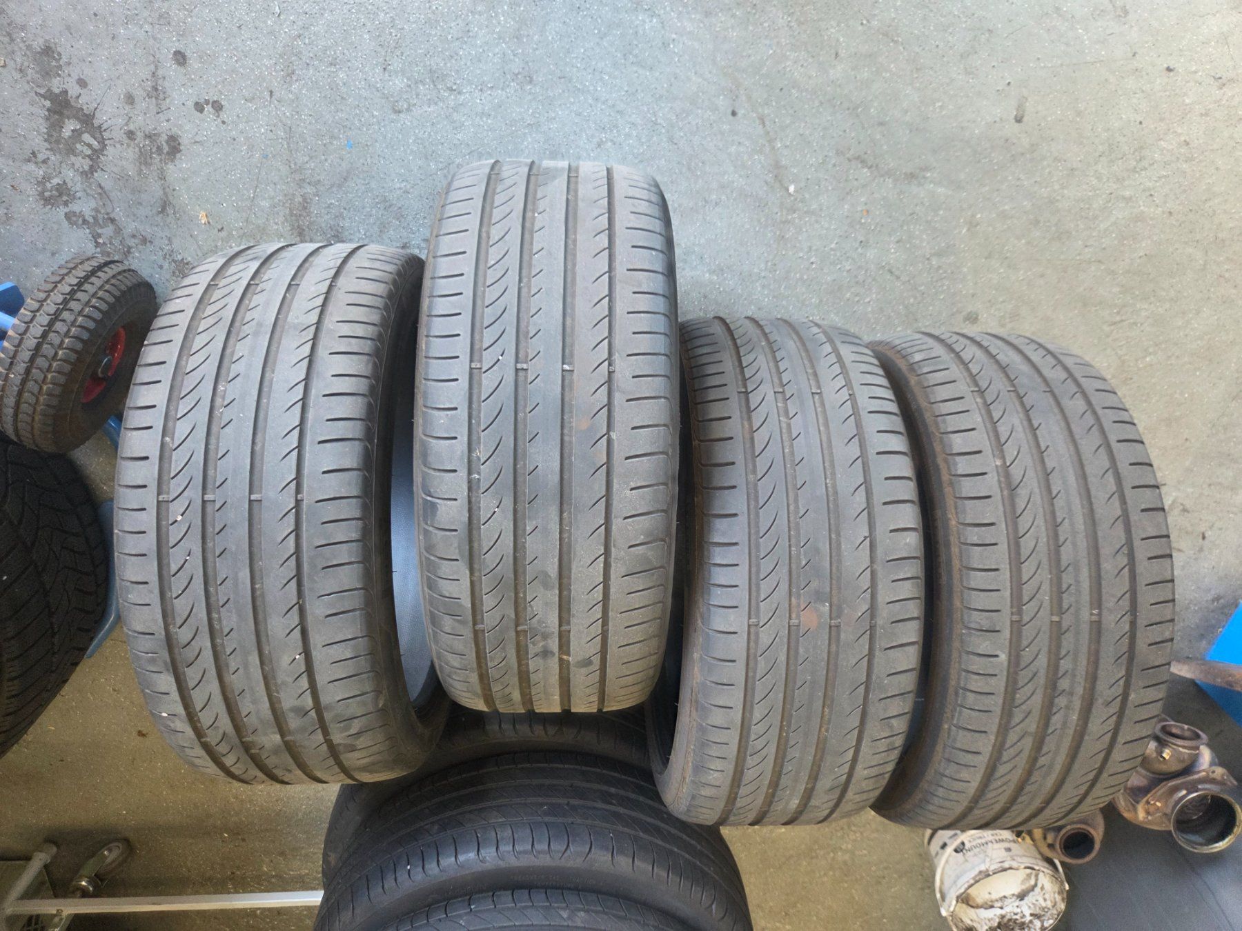 Pirelli Pneus & Kompletträder: 225 / 40 R 18  92 Y  PIRELLI – Gebraucht aus Fischbach-Göslikon von Emanuel.Bardhi