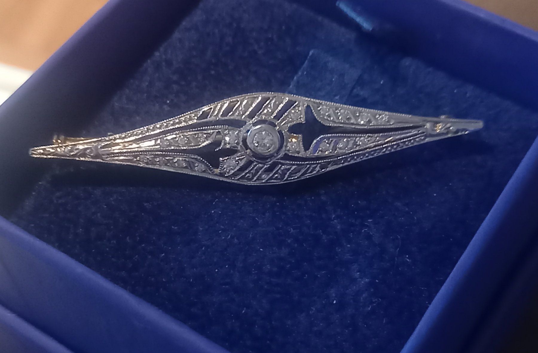 Spille & Fermagli: Diamantstabbrosche – Usato da Pratteln venduto da india47