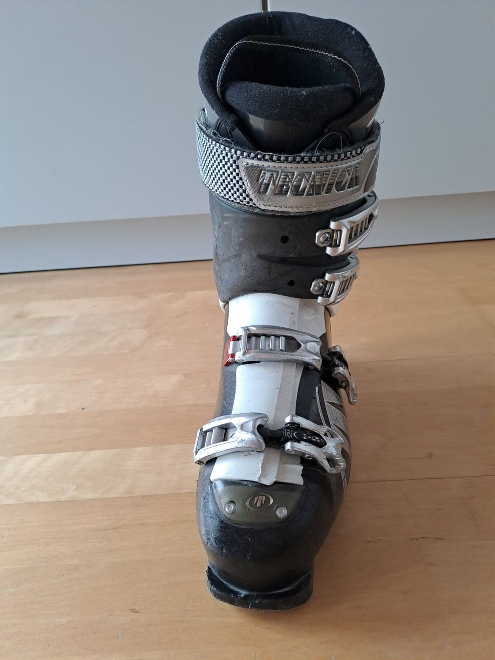 Tecnica Herrenschuhe: Tecnica Skischuh Vento 60 – Gebraucht aus Rieden SG von Mpfenni 1