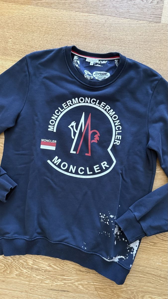 Moncler Pulls & Sweat-shirts: Moncler Logo Sweatshirt Navy Blue Size M – D'occasion à Boswil par hey.itsme 1
