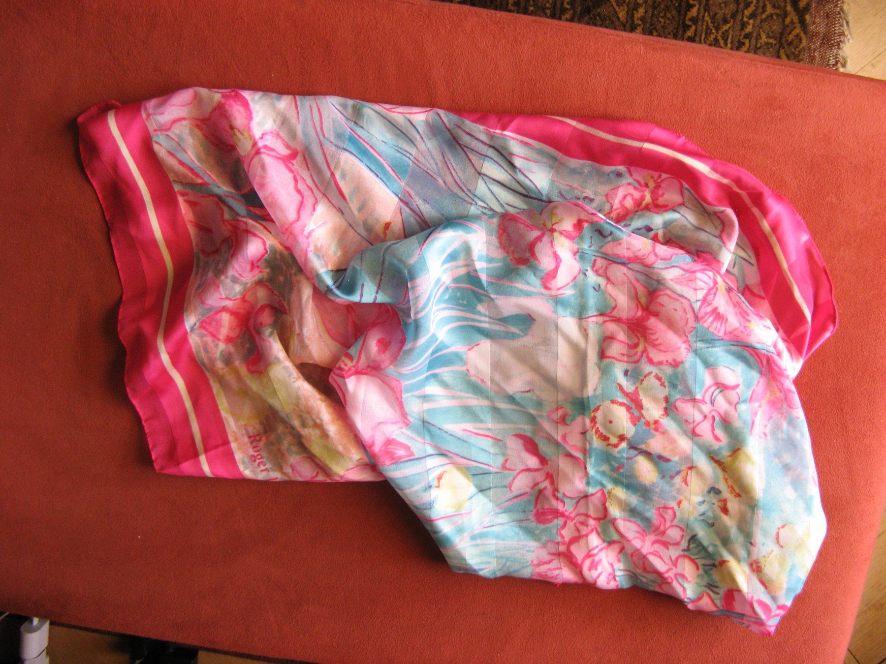 Foulard & Sciarpe: Foulard Roger L. Paris, Lahmy – Usato da Zürich venduto da apil 6