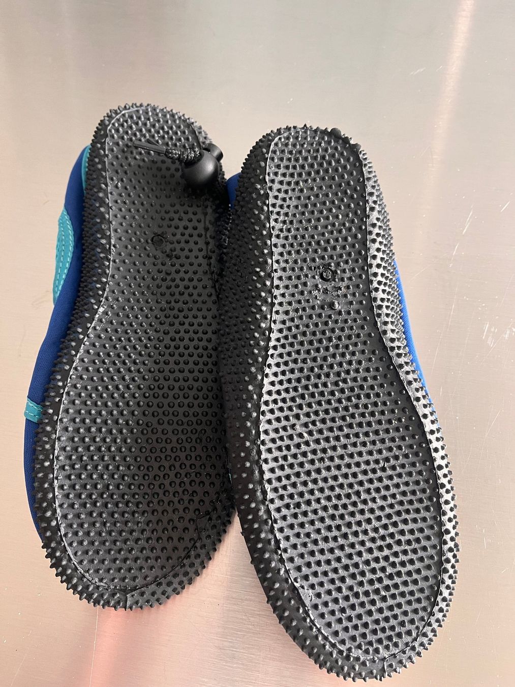 Scarpe da uomo: Badeschuh unisex, Grösse 36 – Usato da Zürich venduto da and_79fn 1