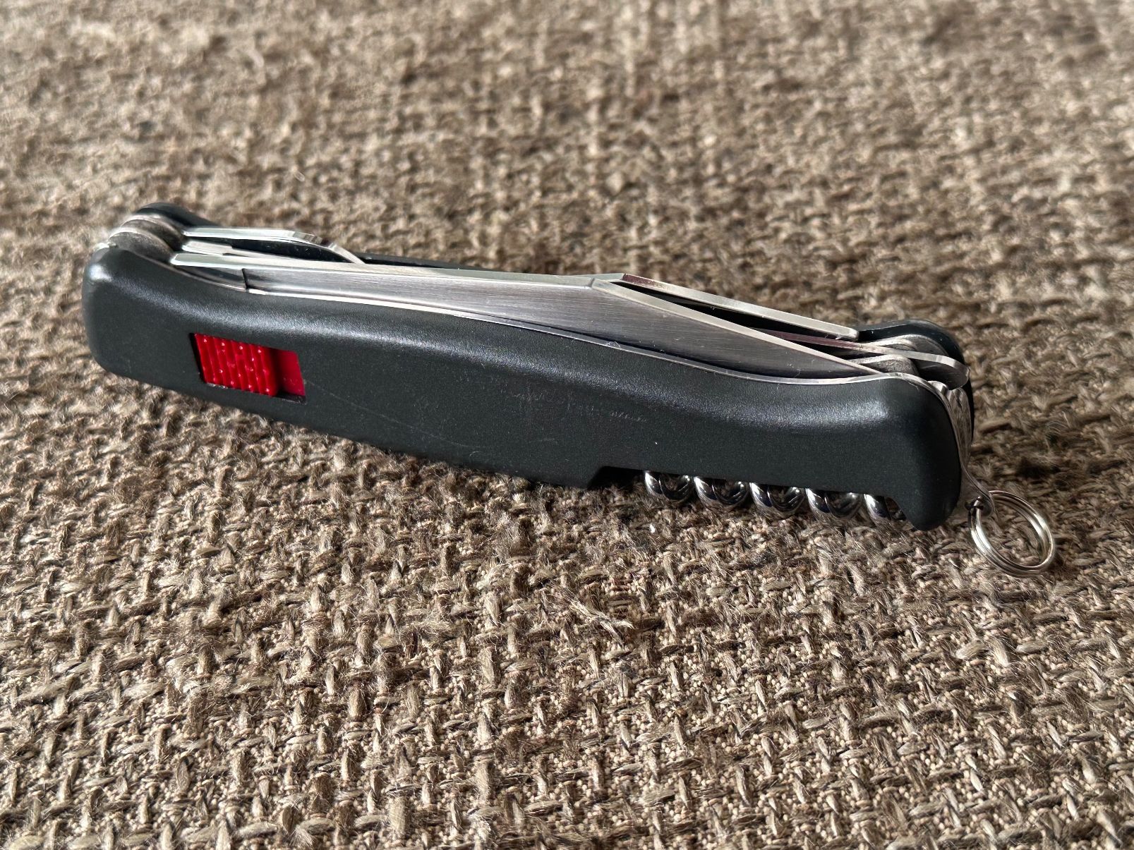 Wenger Couteaux de poche: Grosses altes Sackmesser WENGER mit Säge – D'occasion à Dübendorf par lan1808