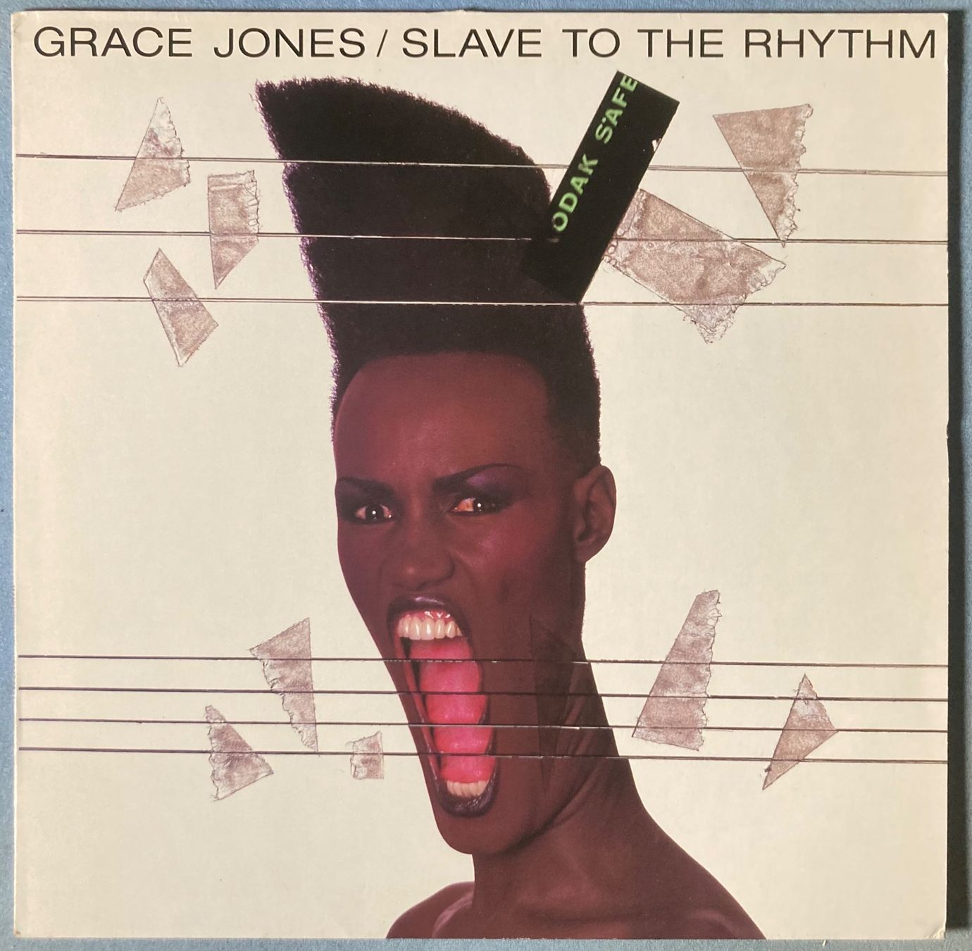 Dischi in vinile: GRACE JONES - SLAVE TO THE RHYTHM – Usato da Poliez-Pittet venduto da Newtown-Records