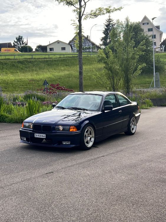 BMW 325i Coupé E36