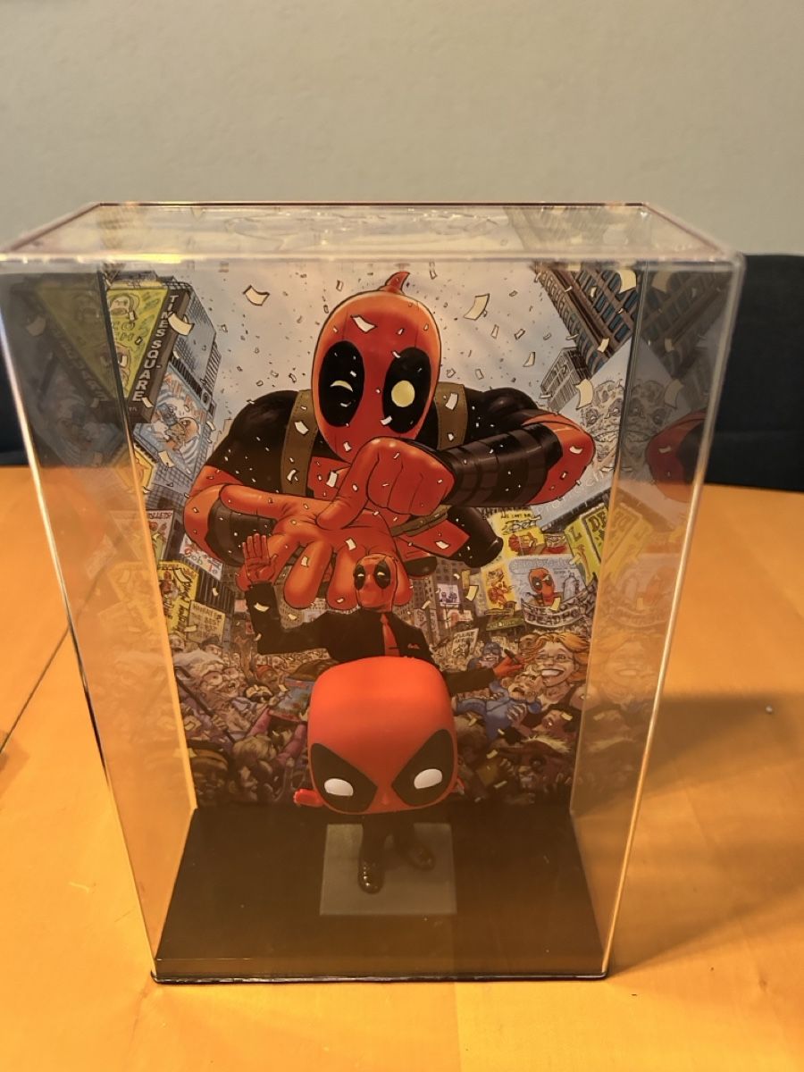 Funko Statuette: Funko Pop Deadpool Vinyl Figur in Display Box – Usato da Safenwil venduto da 551renate