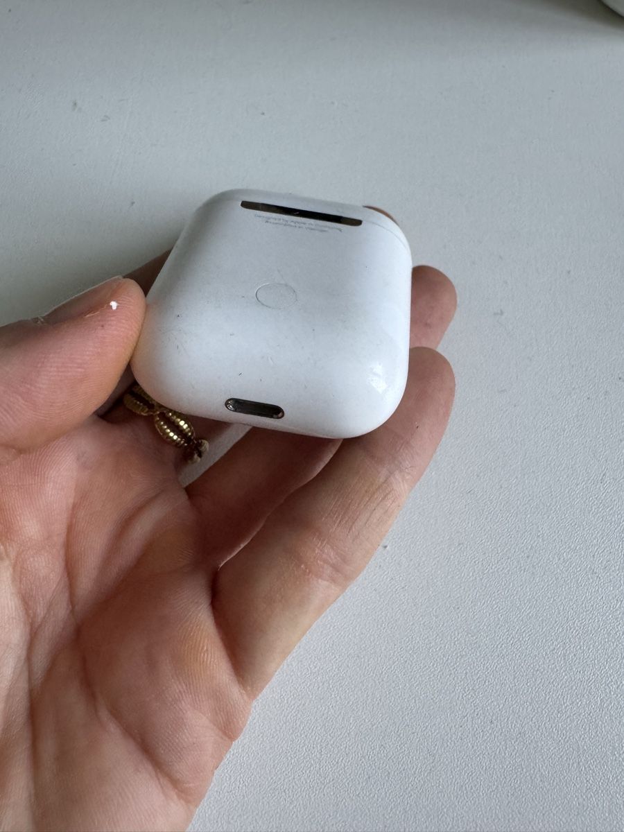 Apple Cuffie: Apple Airpods – Usato da Buochs venduto da nik_r7gm 2