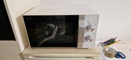 Sharp Mikrowellengerät R204A 800W Weiss gebraucht